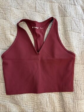 TNA / ARITZIA Maroon Racerback Sports Top